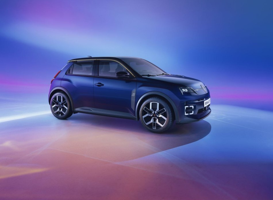 Renault 5 E-Tech 2024: Odrodzenie legendy w elektrycznym stylu