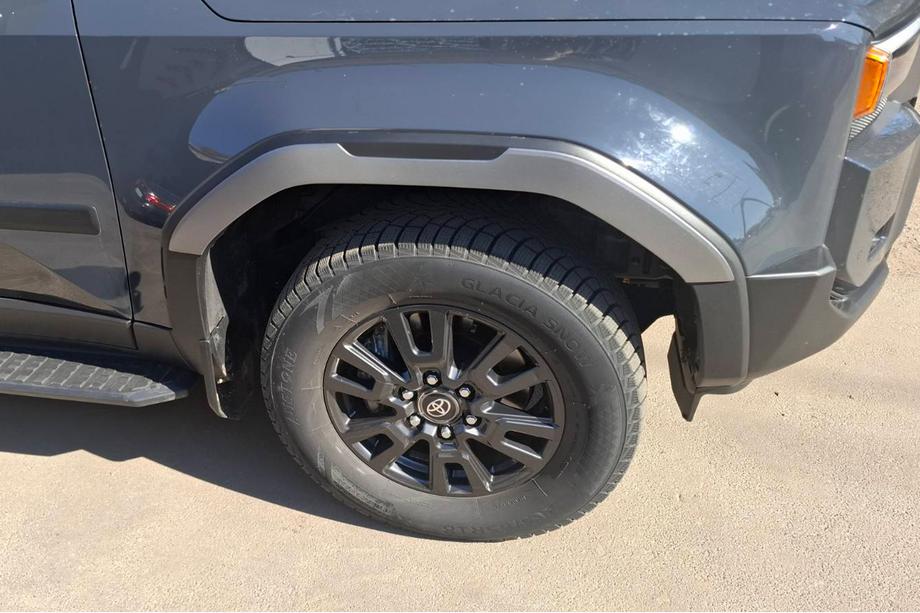 Toyota Land Cruiser Prado 250 2023- Nakładki na nadkola Zdjęcia 2