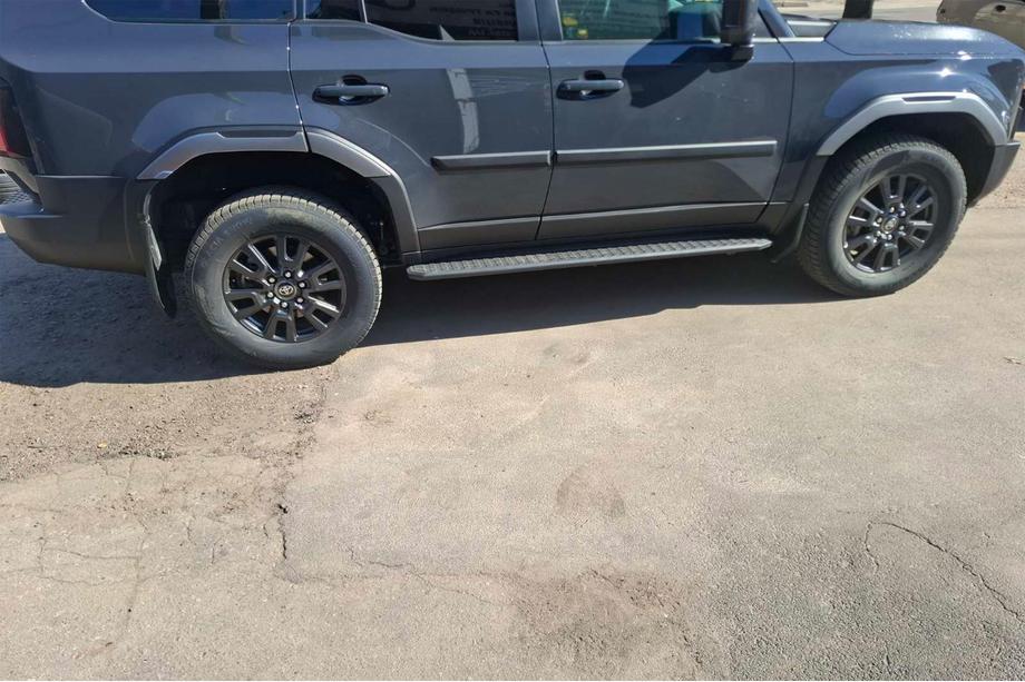 Toyota Land Cruiser Prado 250 2023- Nakładki na nadkola Zdjęcia 7