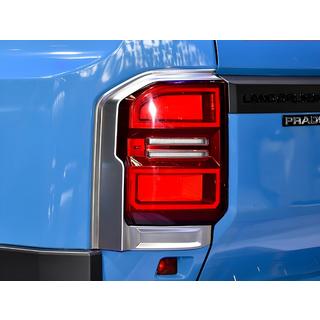 Chromowane Nakładki na Tylne Lampy Toyota Land Cruiser Prado 250 2023- zdjęcia 1