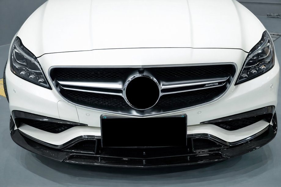Mercedes CLS C218 2011-2018 Nakładki na przedni zderzak z karbonu do CLS63 AMG SD 2015-2018 Zdjęcia 2