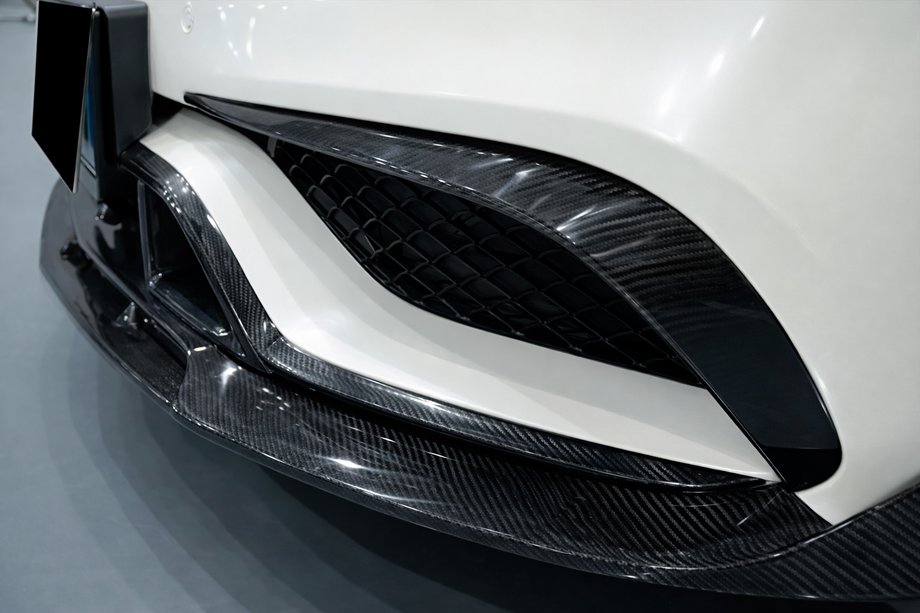 Mercedes CLS C218 2011-2018 Nakładki na przedni zderzak z karbonu do CLS63 AMG SD 2015-2018 Zdjęcia 1