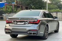 BMW 7 Series F01/F02 2008-2015 Zestaw konwersji facelift na G12 M760 (bez wymiany pokrywy bagażnika i tylnych błotników) zdjęcia 4
