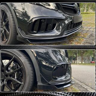 Carbonowe flapsy na przedni zderzak (do GLA45 AMG 2017-2020) zdjęcia 3