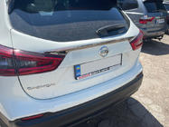 Nissan Qashqai 2014-2021 Listwa chromowana nad tablicą rejestracyjną (stal nierdzewna) Carmos - Turecka Stal Nierdzewna zdjęcia 3