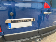 Nissan NV400 2010-2024 Listwa nad tablicą rejestracyjną (stal nierdzewna) zdjęcia 1