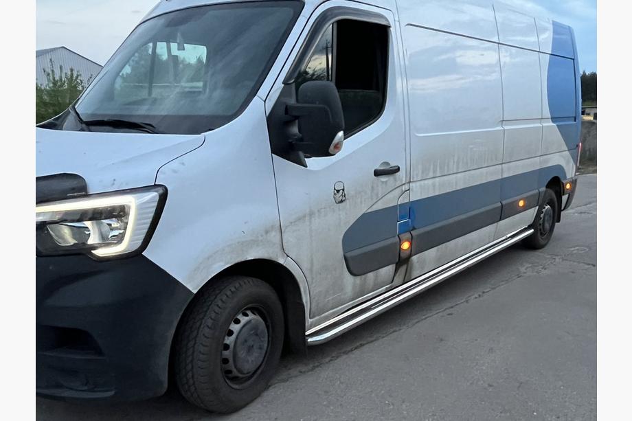 Nissan NV400 2010-2024 Progi Boczné Premium (2 szt., Stal Nierdzewna) 60mm, Krótki Rozstaw Osi Zdjęcia 4