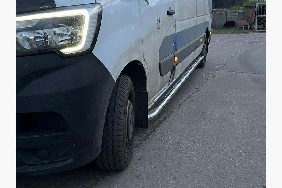Nissan NV400 2010-2024 Progi Boczné Premium (2 szt., Stal Nierdzewna) 60mm, Krótki Rozstaw Osi Zdjęcia 5