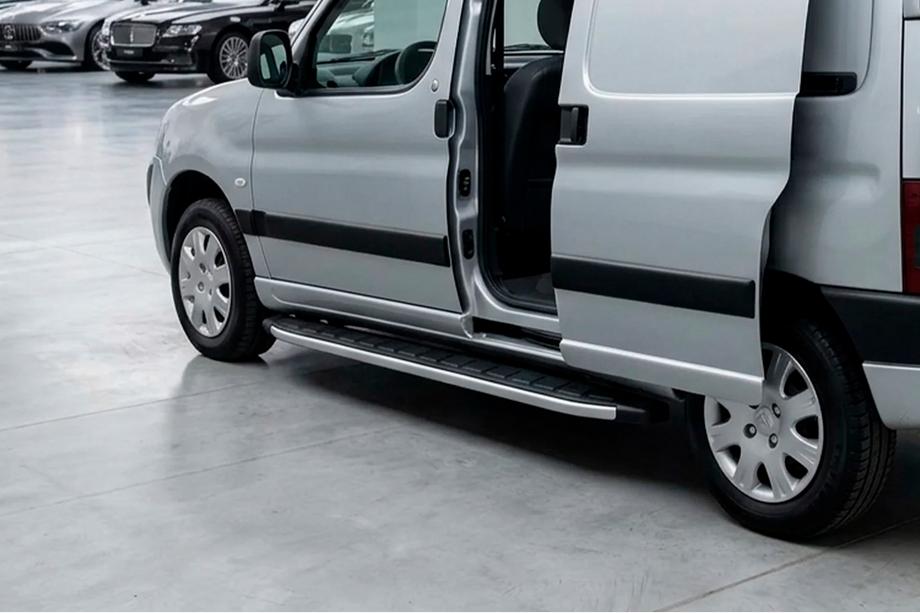 Peugeot Partner 1996-2008 Progi Boczné Fullmond (2 szt, aluminium) Image
