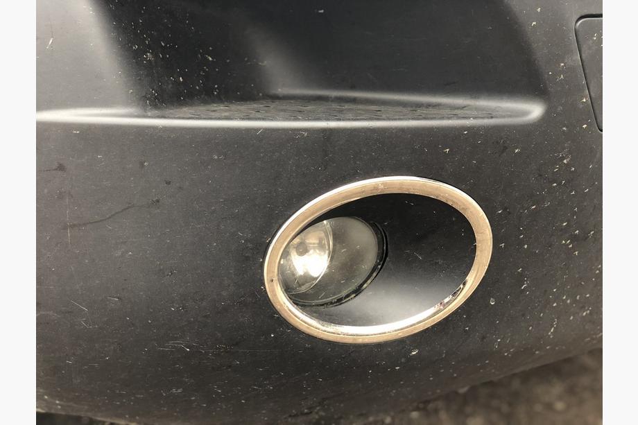 Renault Master 2011-2023 Chromowane nakładki na światła przeciwmgielne (2 szt., stal nierdzewna) Image