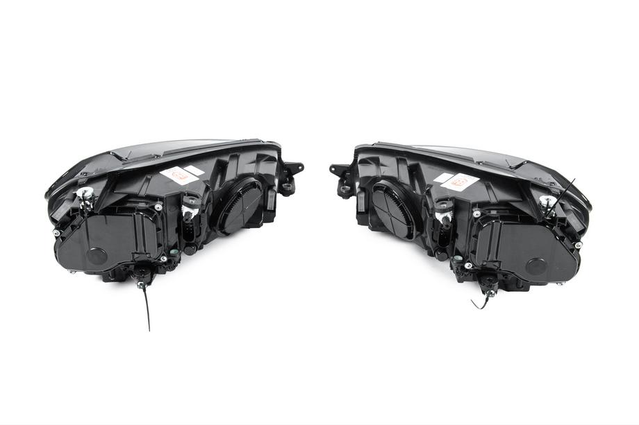 Volkswagen Golf 7/E-Golf 2012-2020 Reflektory przednie bez modułów (2012-2017, kierunkowskaz sekwencyjny, 2 szt.) Zdjęcia 6