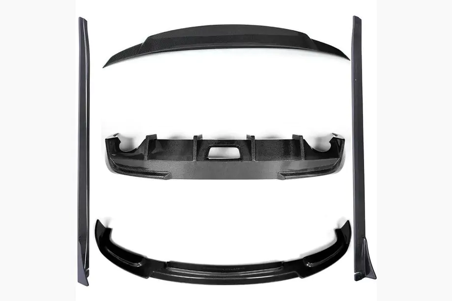 Infiniti G25/G35/37 (V36/CV36) 2006-2015 Kompletny zestaw body kit z włókna węglowego (do G37 SD 2009-2013, Carbon) Image
