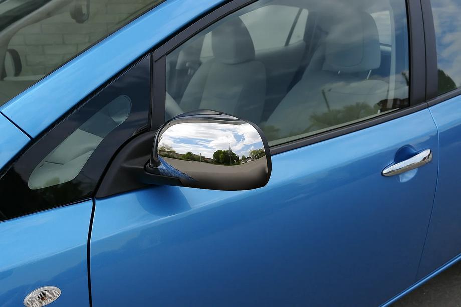 Nissan Leaf 2010-2017 Nakładki na Lusterka (2 szt, ABS) Image