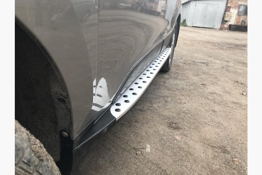 Hyundai IX-35 2010-2015 Progi Boczne Niken-BMW-Style (2 szt, plastik) Image