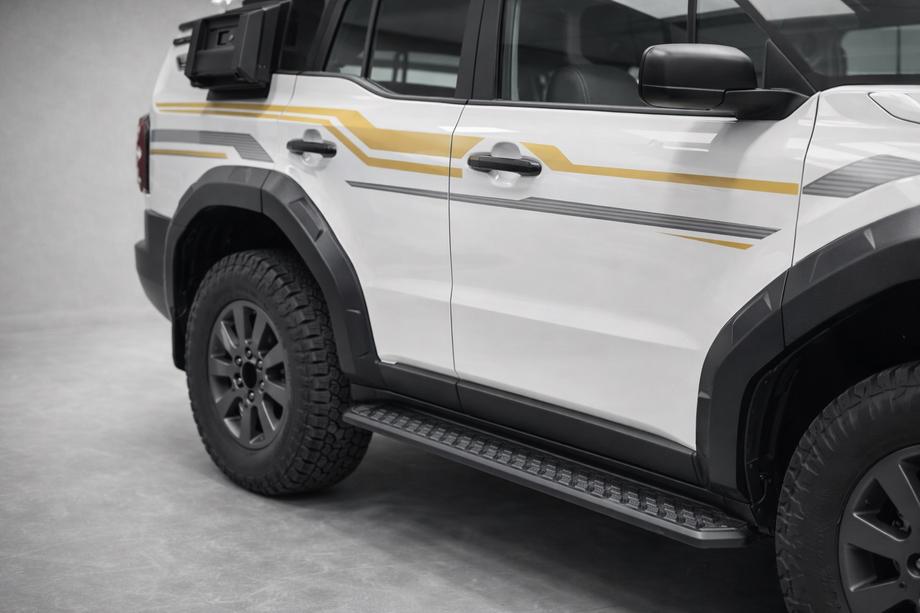 Toyota Land Cruiser Prado 250 2023- Zestaw poszerzeń nadkoli (12 szt.) Zdjęcia 3
