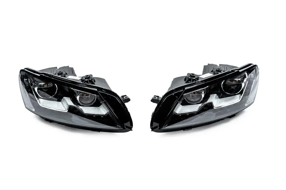 Volkswagen Passat B7 2012-2015 Przednie reflektory V1 (do USA, 2 szt.) Image