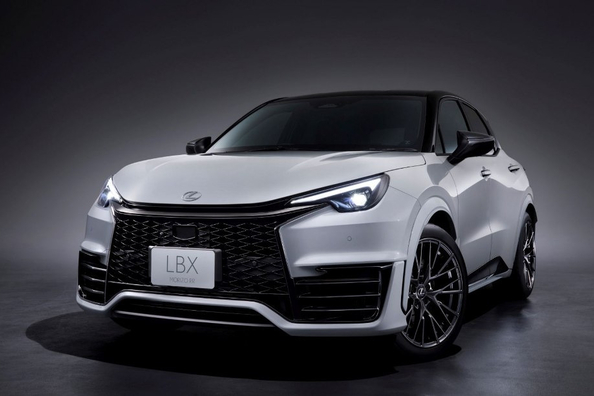Recenzja Lexusa LBX 2025: kompaktowy crossover z akcentem premium