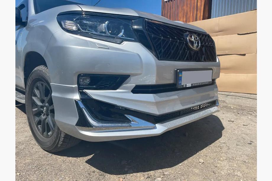 Toyota Land Cruiser Prado 150 2009-2023 Nakładka na przedni zderzak Modelista V3-LED (2017-) Czarny Zdjęcia 5