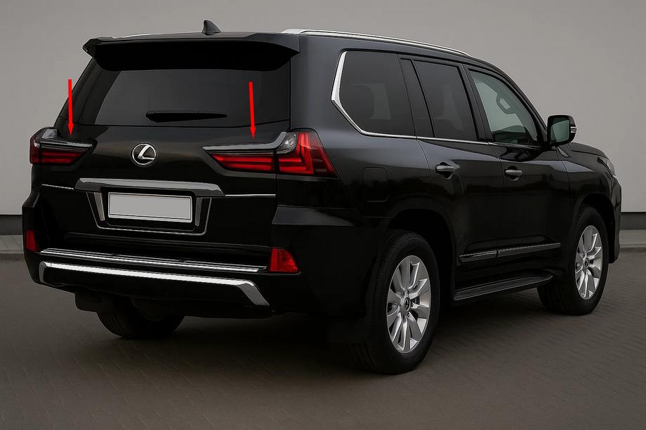 Lexus LX570/450d 2008-2022 Chromowane Nakładki na Tylne Lampy BlackEdition (do 2016+) Image