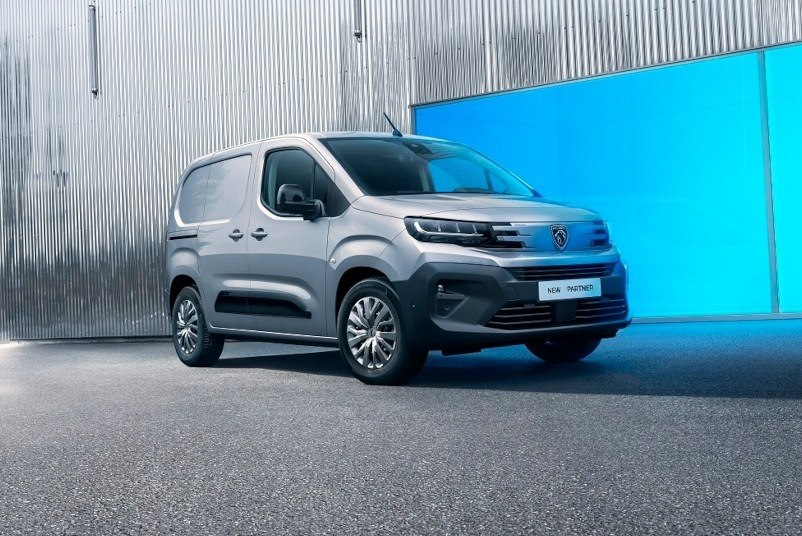Odświeżony Peugeot Partner 2024: Praktyczność w nowym designie