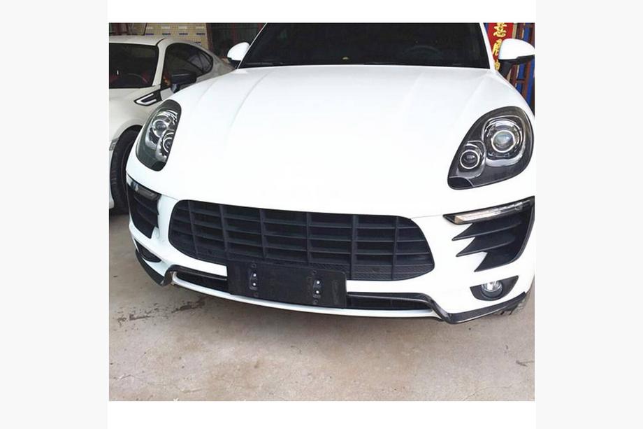 Porsche Macan 2014-2024 Carbonowe Flapy Zderzaka Przedniego (2014-2018) Zdjęcia 2