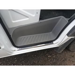 Nakładki na Progi VIP-Style (2 szt, Stal Nierdzewna) Mercedes Sprinter W906 2006–2018 zdjęcia 1