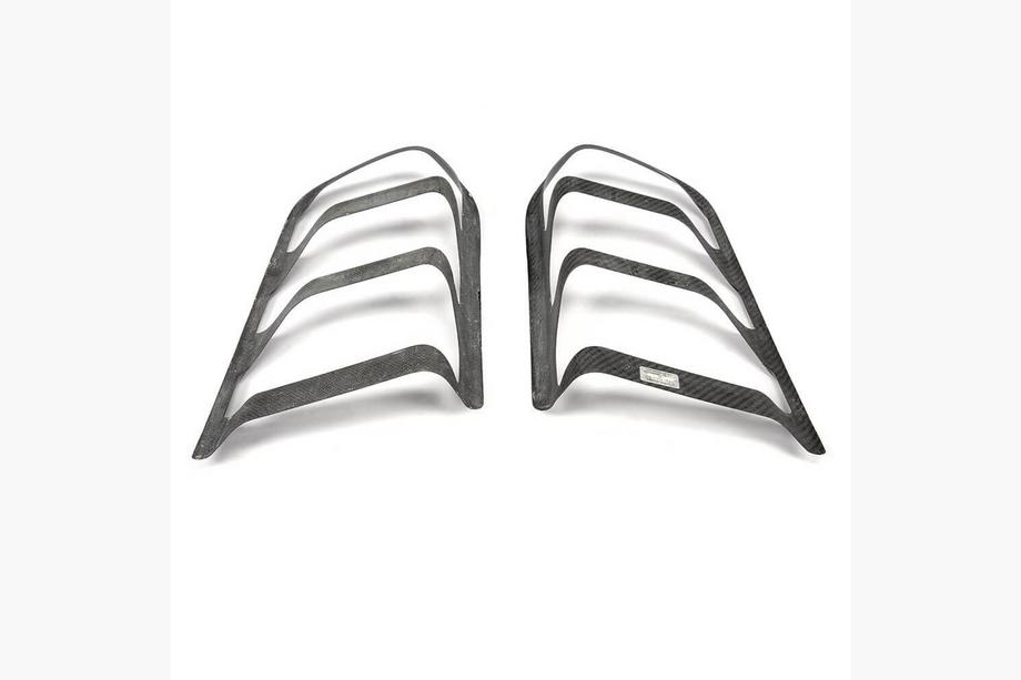 Ford Mustang 2015-2023 Nakładki na Tylne Lampy (2015-2017, Carbon) Zdjęcia 4