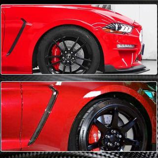Nakładki na przednie błotniki (2018-2023, Carbon) Ford Mustang 2015-2023 zdjęcia 2