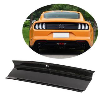 Nakladka na klape bagaznika (Carbon) Ford Mustang 2015-2023 zdjęcia 1