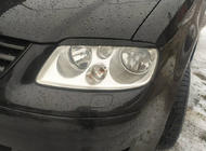 Volkswagen Caddy 2004-2010 Brewki na reflektory (czarne) zdjęcia 1