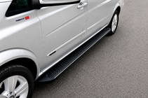 Mercedes Viano 2004-2014 Progi Boczne Typ X5 Czarny (2 szt, Aluminium) zdjęcia 1
