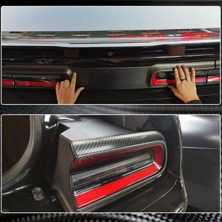 Nakładka na Klapę Bagażnika (2015-2023, Carbon) Dodge Challenger 2008-2023 zdjęcia 3