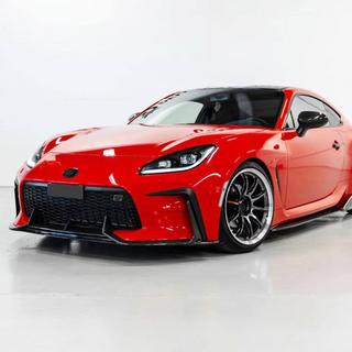 Nakładka na przedni zderzak Lip V2 (2021-2023, Carbon) zdjęcia 2