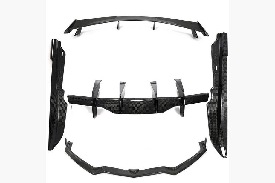 Chevrolet Corvette C8 2019- Zestaw Body Kit (2019-2022, Carbon) Image