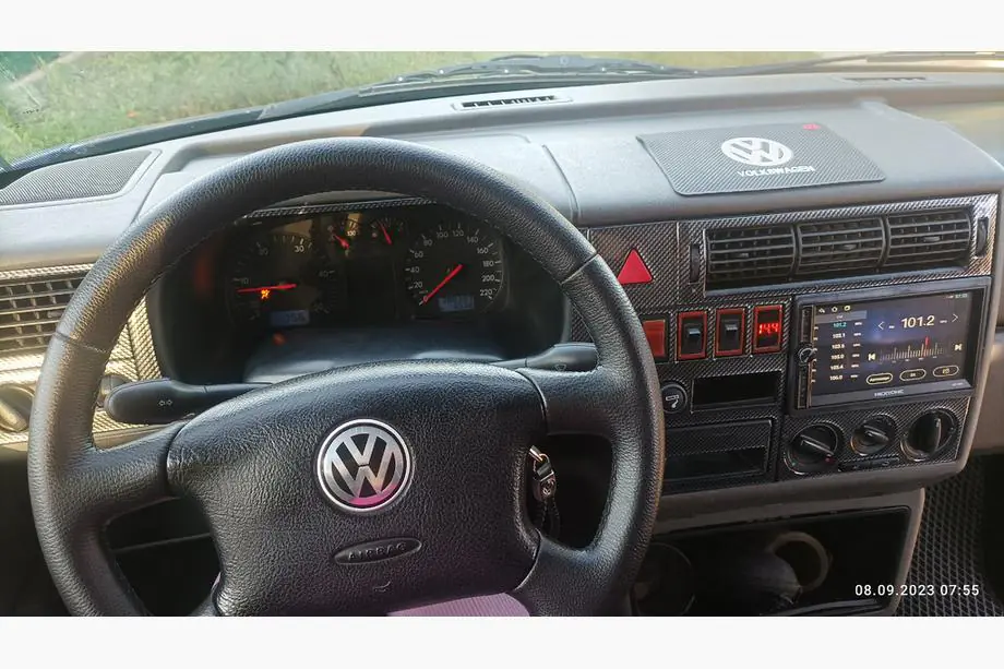Volkswagen T4 Transporter 1990-2003 Nakładki na deskę rozdzielczą (1999-2003) Zdjęcia 3