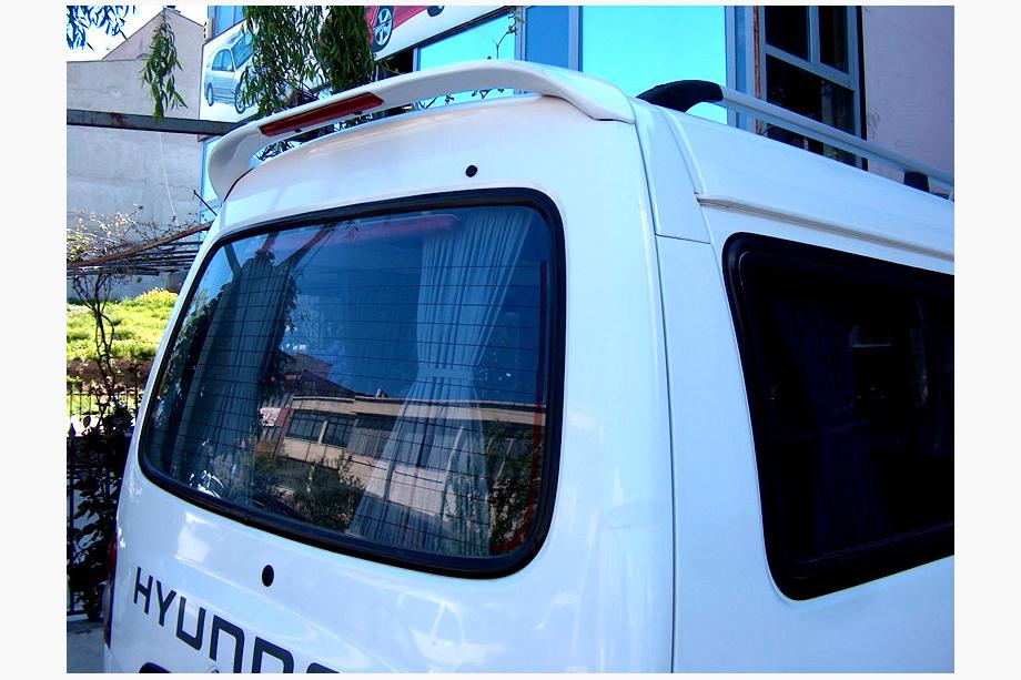 Hyundai H100 Spojler (zagruntowany do malowania) Image