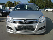 Opel Astra H 2004-2013 Przednia dolna dokładka Sedan (zagruntowana do malowania) zdjęcia 1