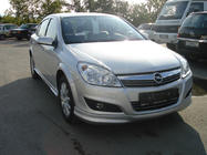 Opel Astra H 2004-2013 Przednia dolna dokładka Sedan (zagruntowana do malowania) zdjęcia 4