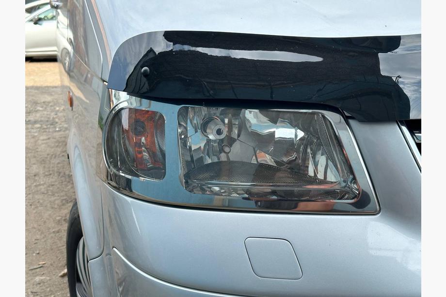 Volkswagen T5 Transporter 2003-2010 Deflektor maski (EuroCap) Zdjęcia 17