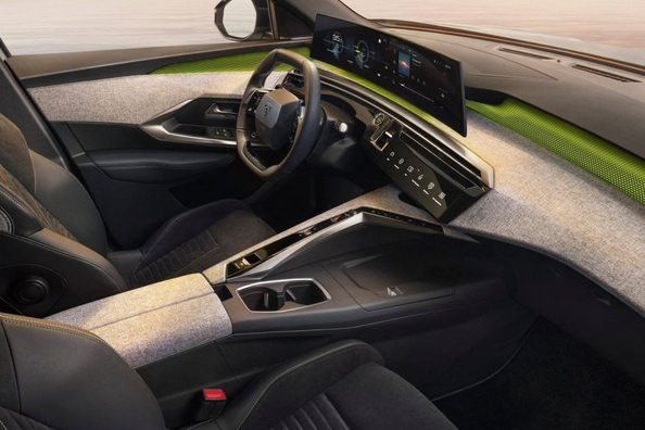 Peugeot e-5008 2024: Recenzja elektrycznego siedmioosobowego crossovera Zdjęcie 5