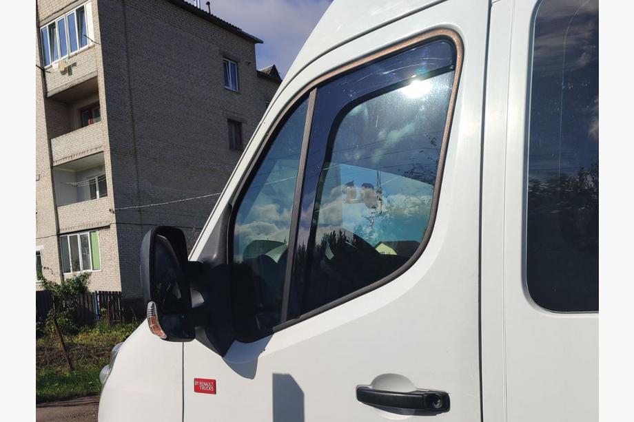 Opel Movano 2010-2021 Wkładane owiewki szyb Niken Luxury (2 szt.) Image