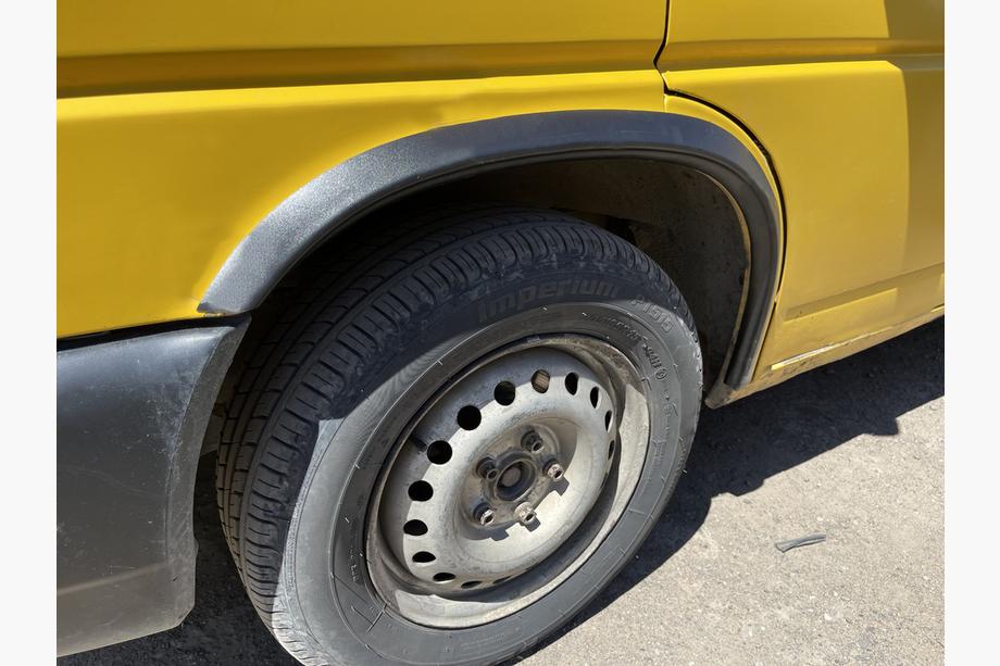 Volkswagen T4 Transporter 1990-2003 Nakładki na nadkola (4 szt, czarne) Zdjęcia 4