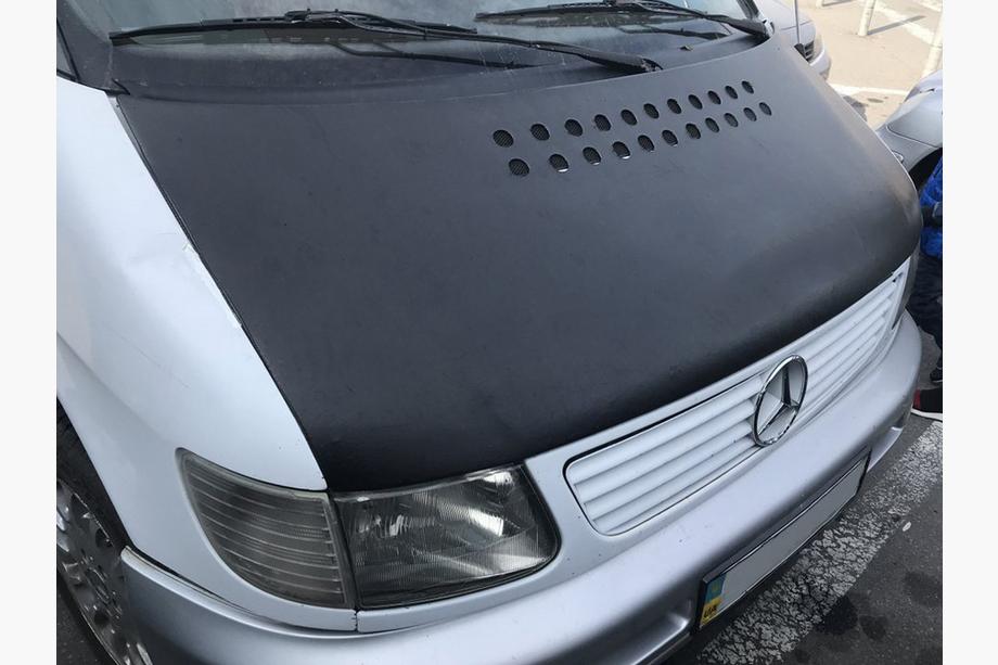 Mercedes Vito W638 1996-2003 Pokrowiec maski (skaj) Image
