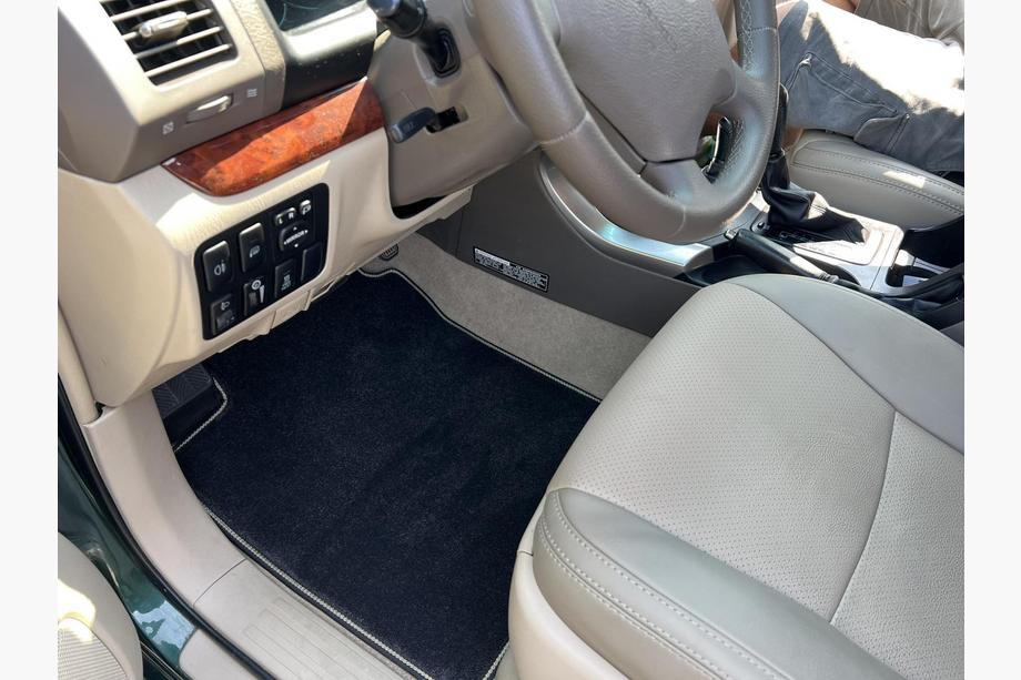Toyota Land Cruiser Prado 120 2002-2009 Dywaniki welurowe Deluxe (2 rzędy, Czarny) Image