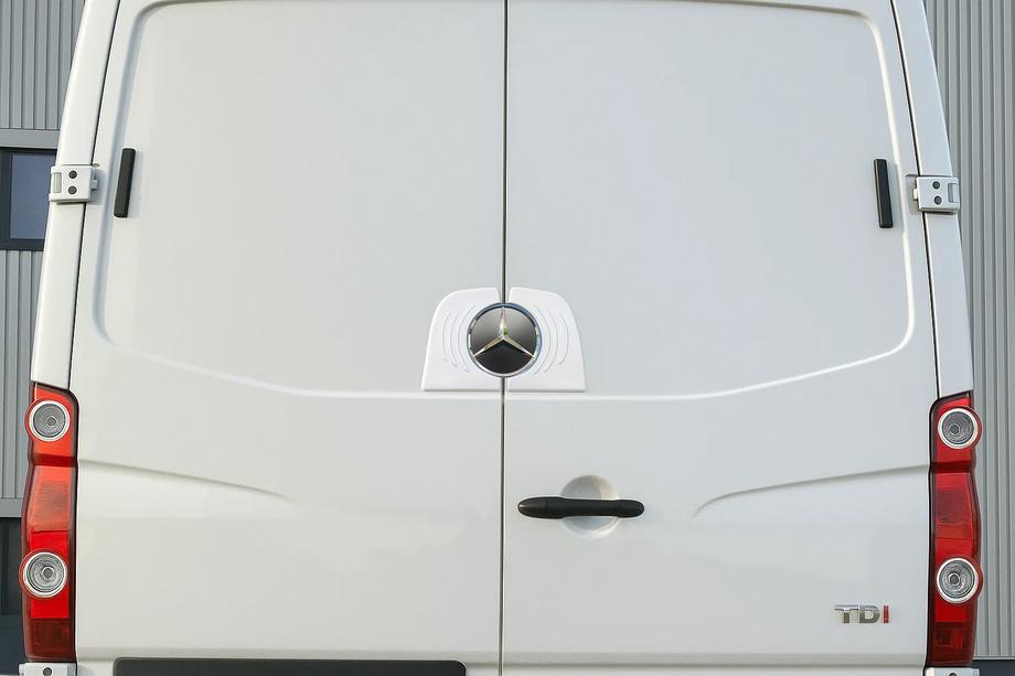 Mercedes Sprinter W906 2006–2018 Obwódka tylnego logo (stal nierdzewna) Image
