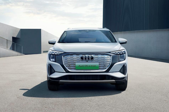 Audi Q5 e-tron: recenzja elektrycznego crossovera