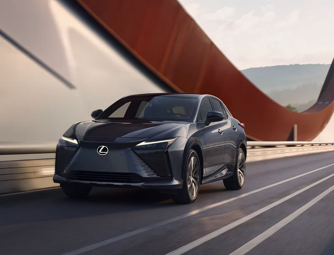 Lexus RZ450e: Recenzja elektrycznego crossovera