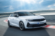 Opel Astra L GSe: Sportowy hybrydowy hatchback zdjęcia 3