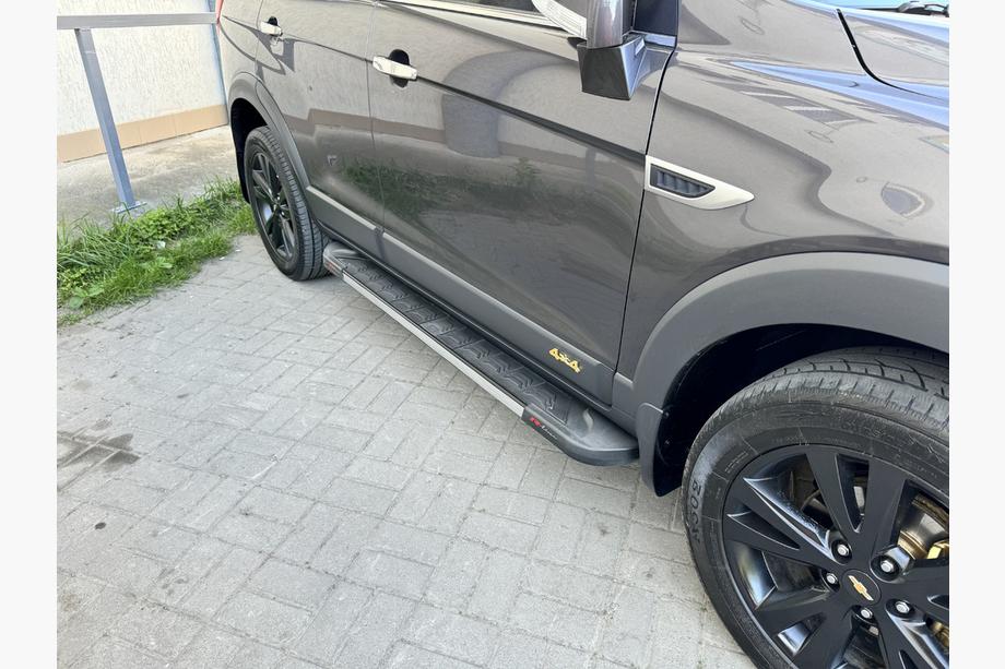 Chevrolet Captiva 2006-2019 Progi Boczné RedLine V1 (2 szt., Aluminium) Image