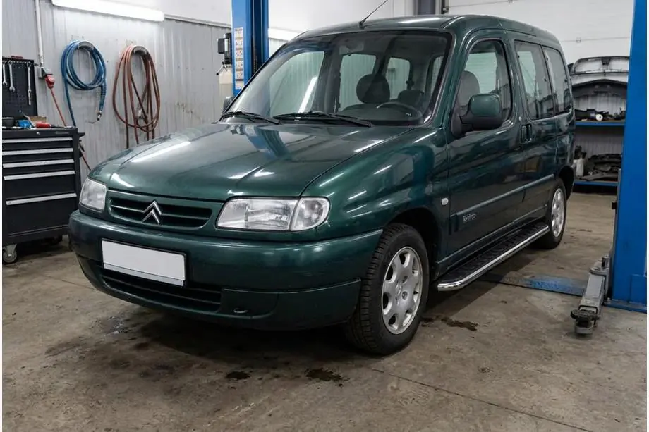 Citroen Berlingo 1996-2008 Progi Boczne Maydos V1 (2 szt., Aluminium i Stal Nierdzewna) Image